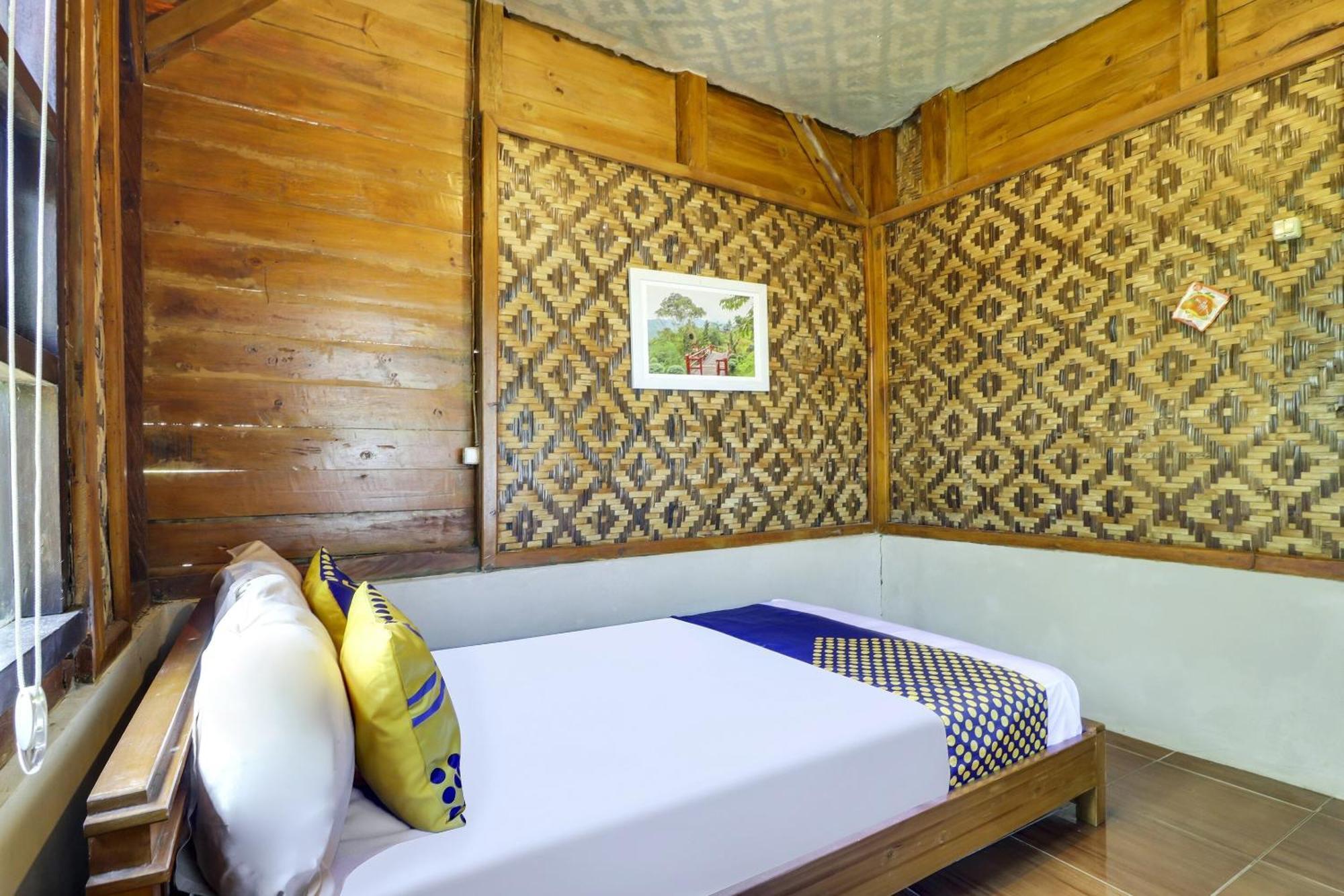 Oyo Homes 90956 Desa Wisata Guranteng Pendjalu Zewnętrze zdjęcie