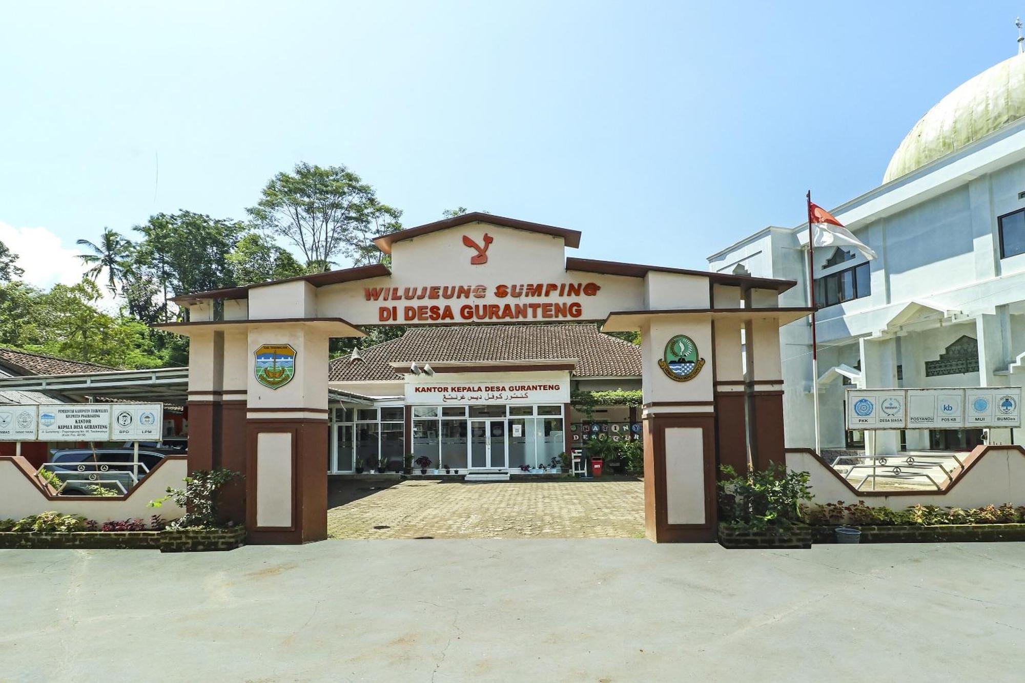 Oyo Homes 90956 Desa Wisata Guranteng Pendjalu Zewnętrze zdjęcie