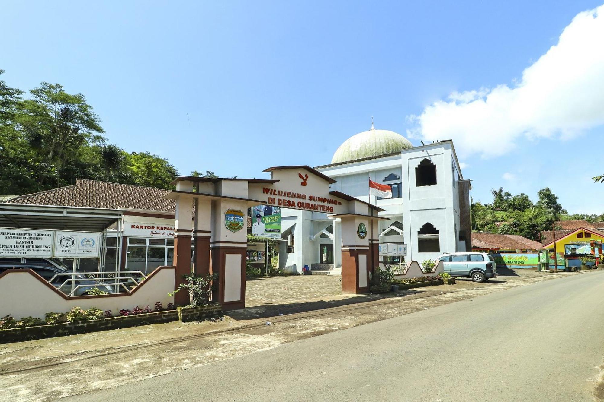 Oyo Homes 90956 Desa Wisata Guranteng Pendjalu Zewnętrze zdjęcie