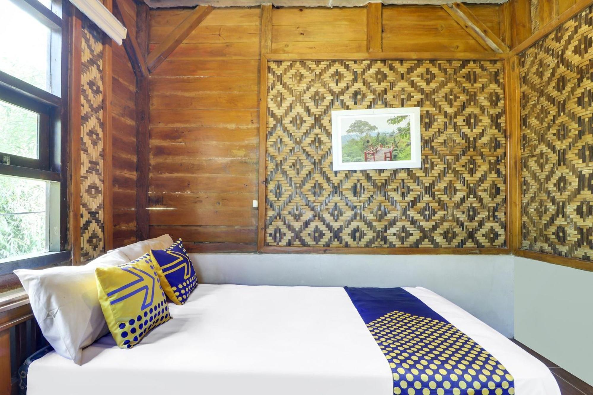 Oyo Homes 90956 Desa Wisata Guranteng Pendjalu Zewnętrze zdjęcie