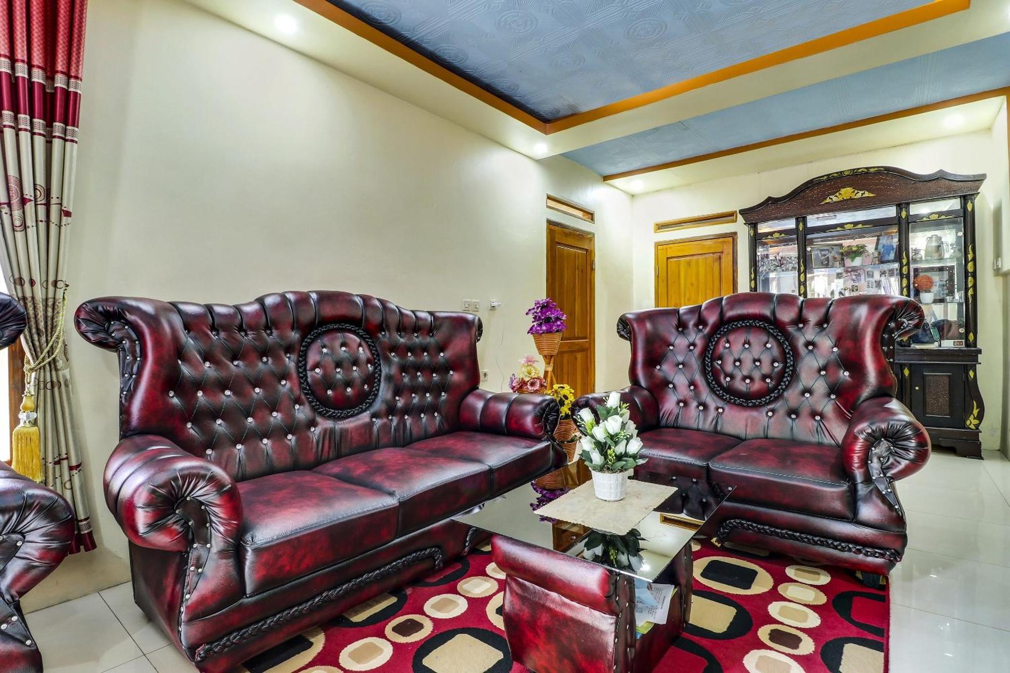 Oyo Homes 90956 Desa Wisata Guranteng Pendjalu Zewnętrze zdjęcie