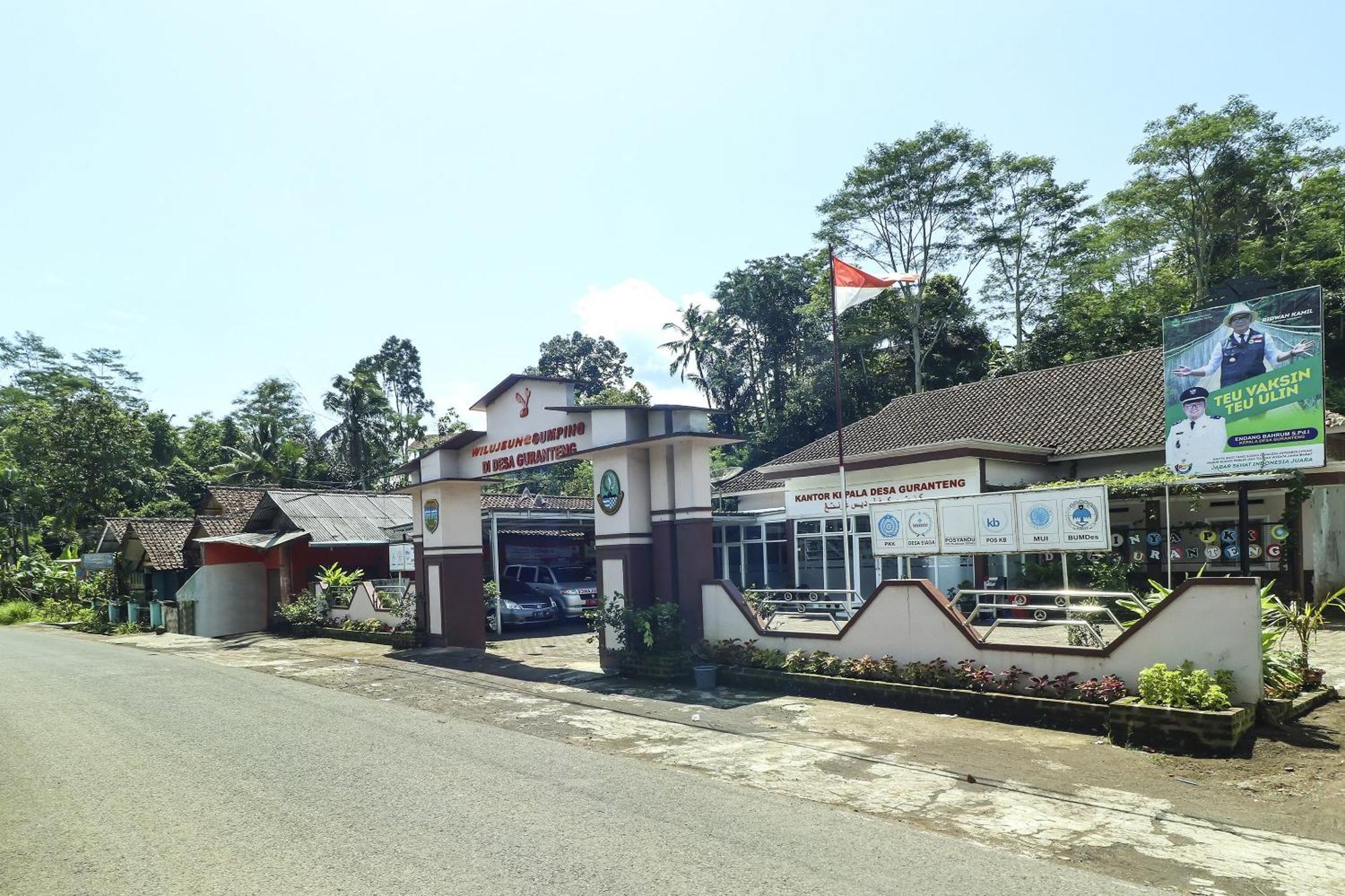 Oyo Homes 90956 Desa Wisata Guranteng Pendjalu Zewnętrze zdjęcie